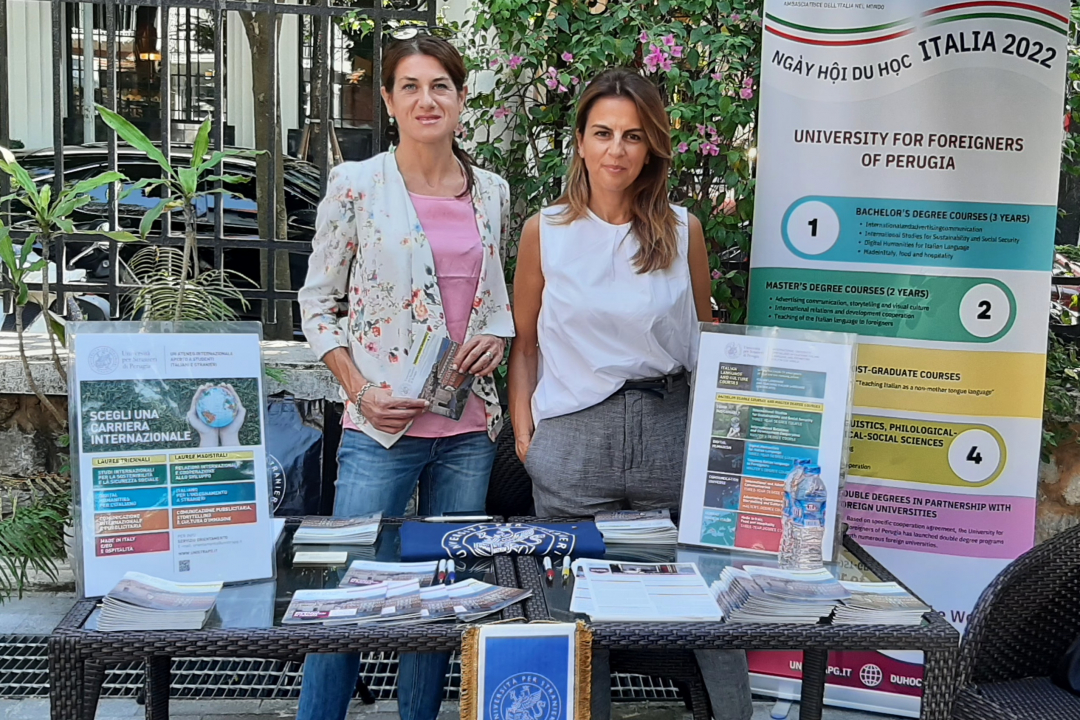 un desk informazioni dell'Ateneo
