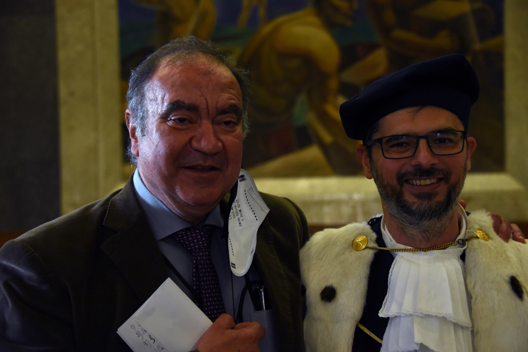 il Rettore col Maestro Stefano Ragni il Rettore col Maestro Stefano Ragni
