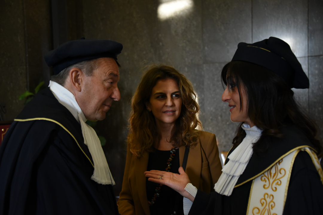 Maurer con le prof.sse Marchegiani e Scocozza Maurer con le prof.sse Marchegiani e Scocozza
