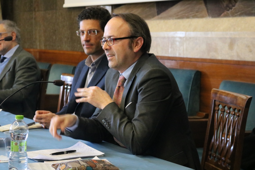 Docenti che illustrano i corsi Docenti che illustrano i corsi